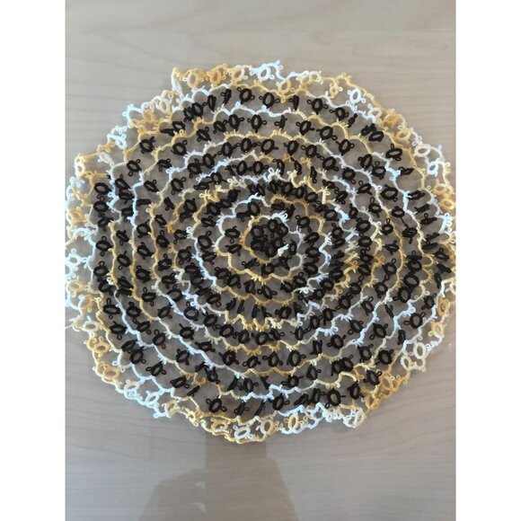 LOT of 6 VTG  Handmade crochet doilies. - Picture 5 of 16